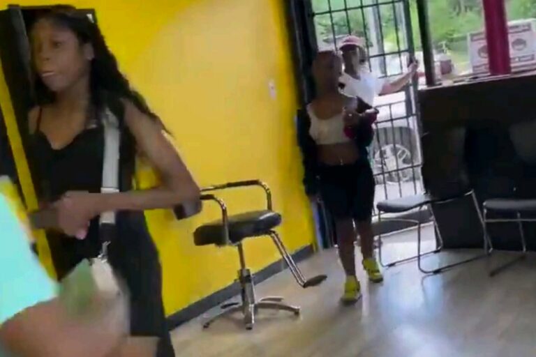 A Client Arrives At A Hairstylist’s Appointment And Initiates A Fight Due To The Hairstylist Taking Her Security Deposit