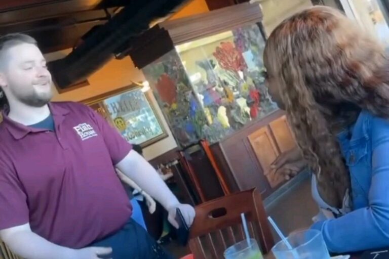 Curious Diner Asks Server An Unusual Question