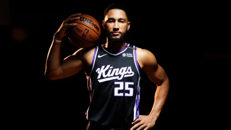 AYOOO 😭 Sacramento Kings Reporters Caught On Hot Mic Calling Ben Simmons & Zach LaVine “Hella Fine” While Roasting Their Personalities!